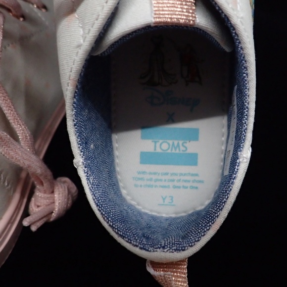 Toms Disney Fairy Godmother Y3 Girls Shoes - NIB - Picture 5 of 7